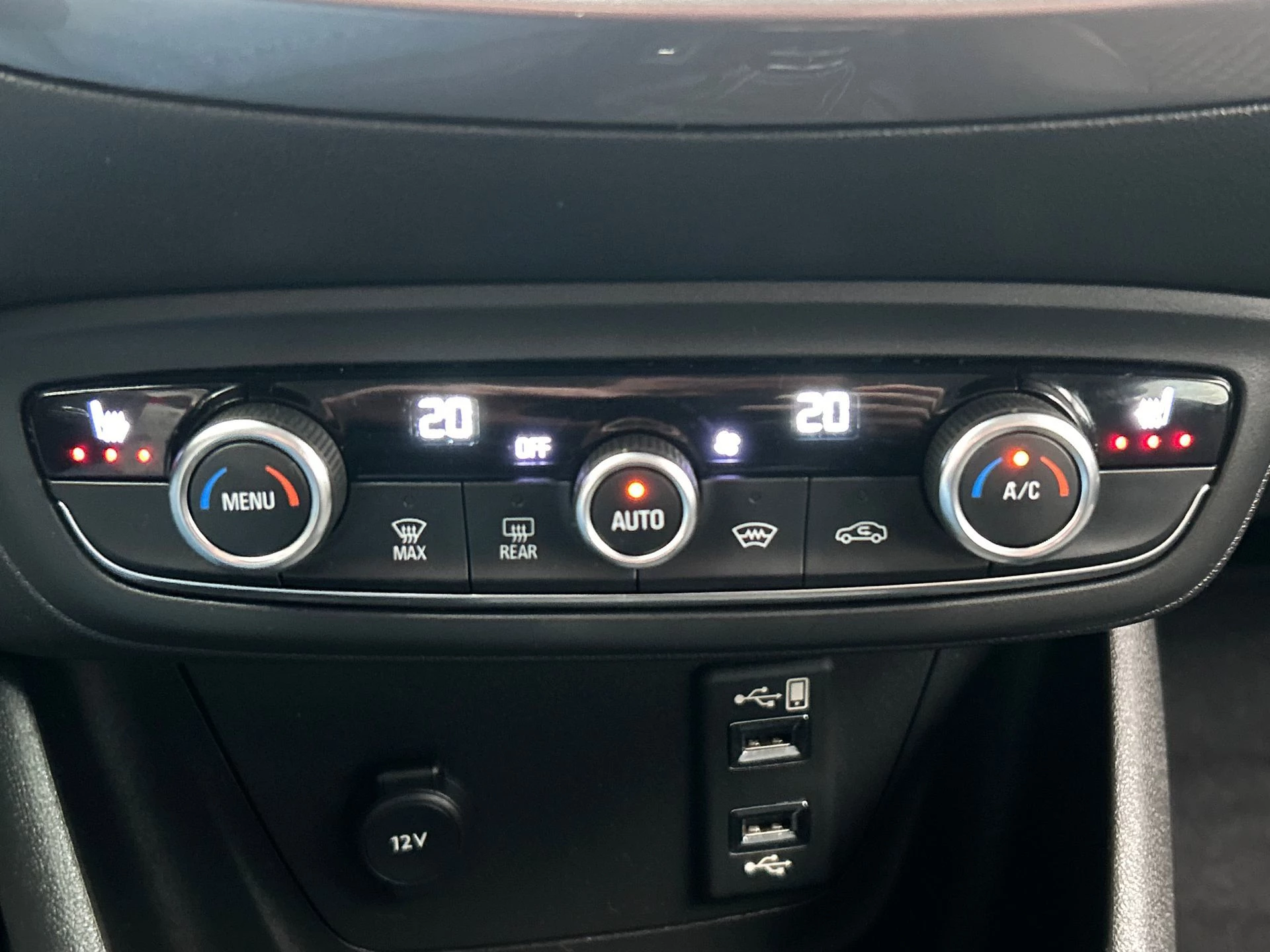 Hoofdafbeelding Opel Crossland X