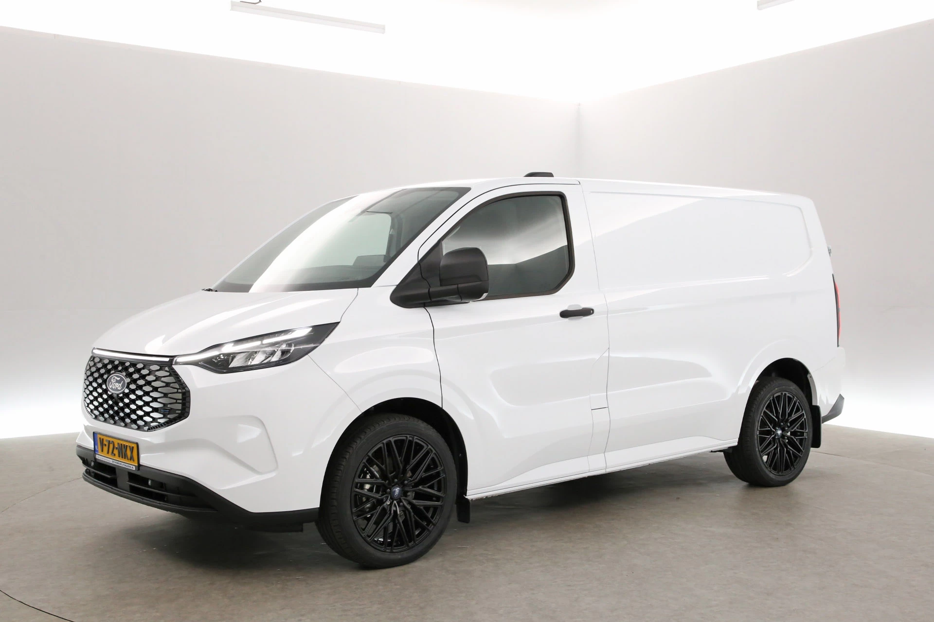 Hoofdafbeelding Ford E-Transit Custom