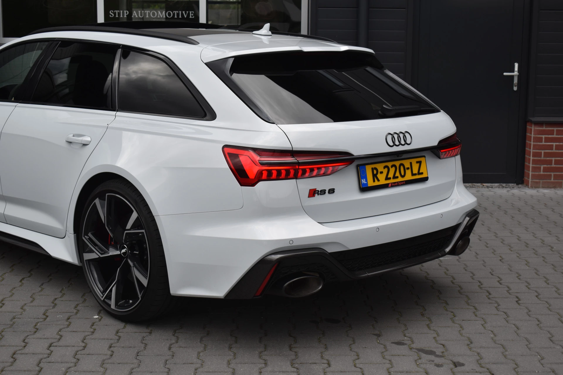 Hoofdafbeelding Audi RS6