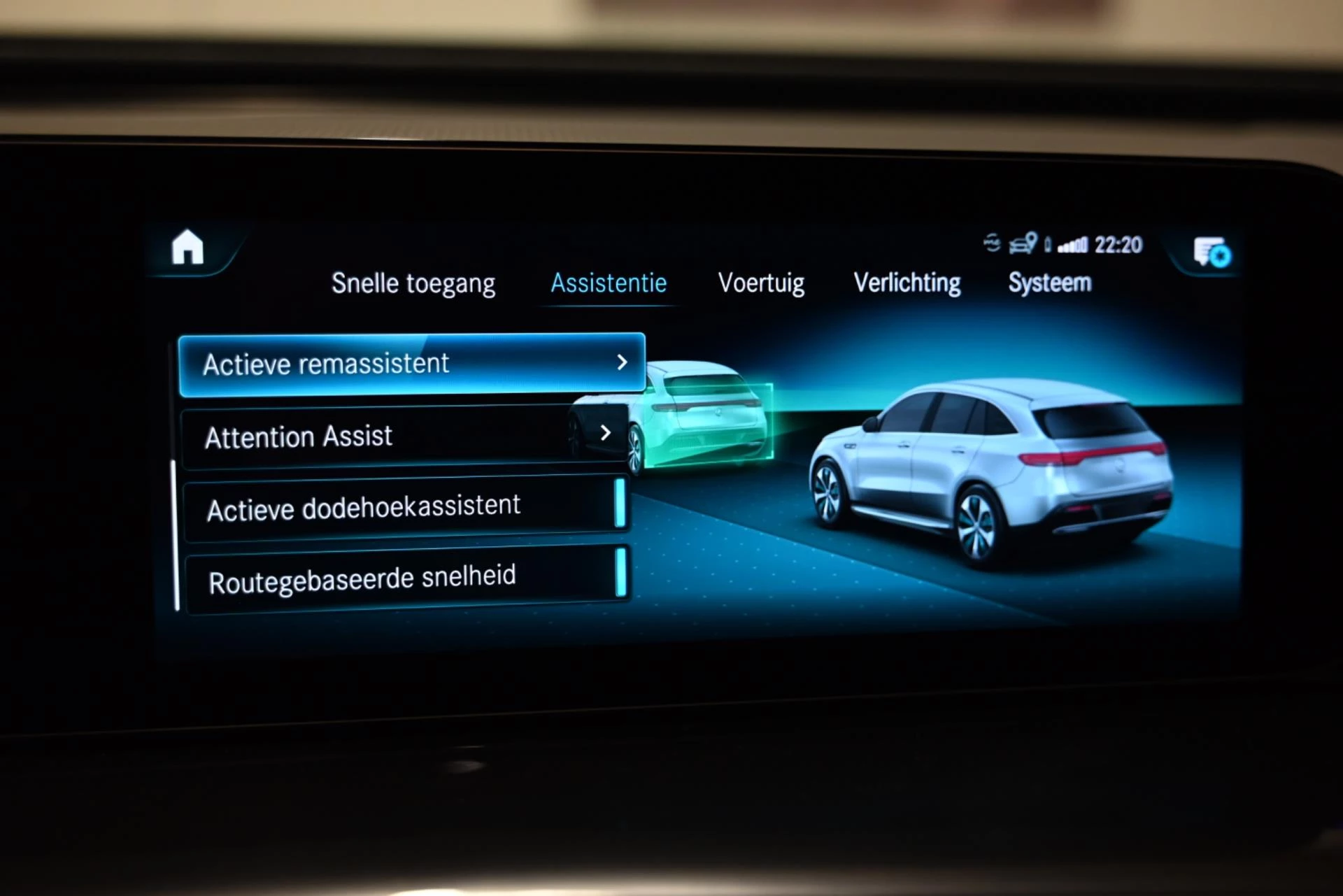 Hoofdafbeelding Mercedes-Benz EQC