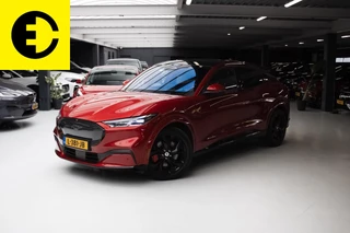 Hoofdafbeelding Ford Mustang Mach-E Ford Mustang Mach-E Extended First Edition AWD 98 kWh | SOH 95,1% | Panorama dak | Leder | Incl.BTW