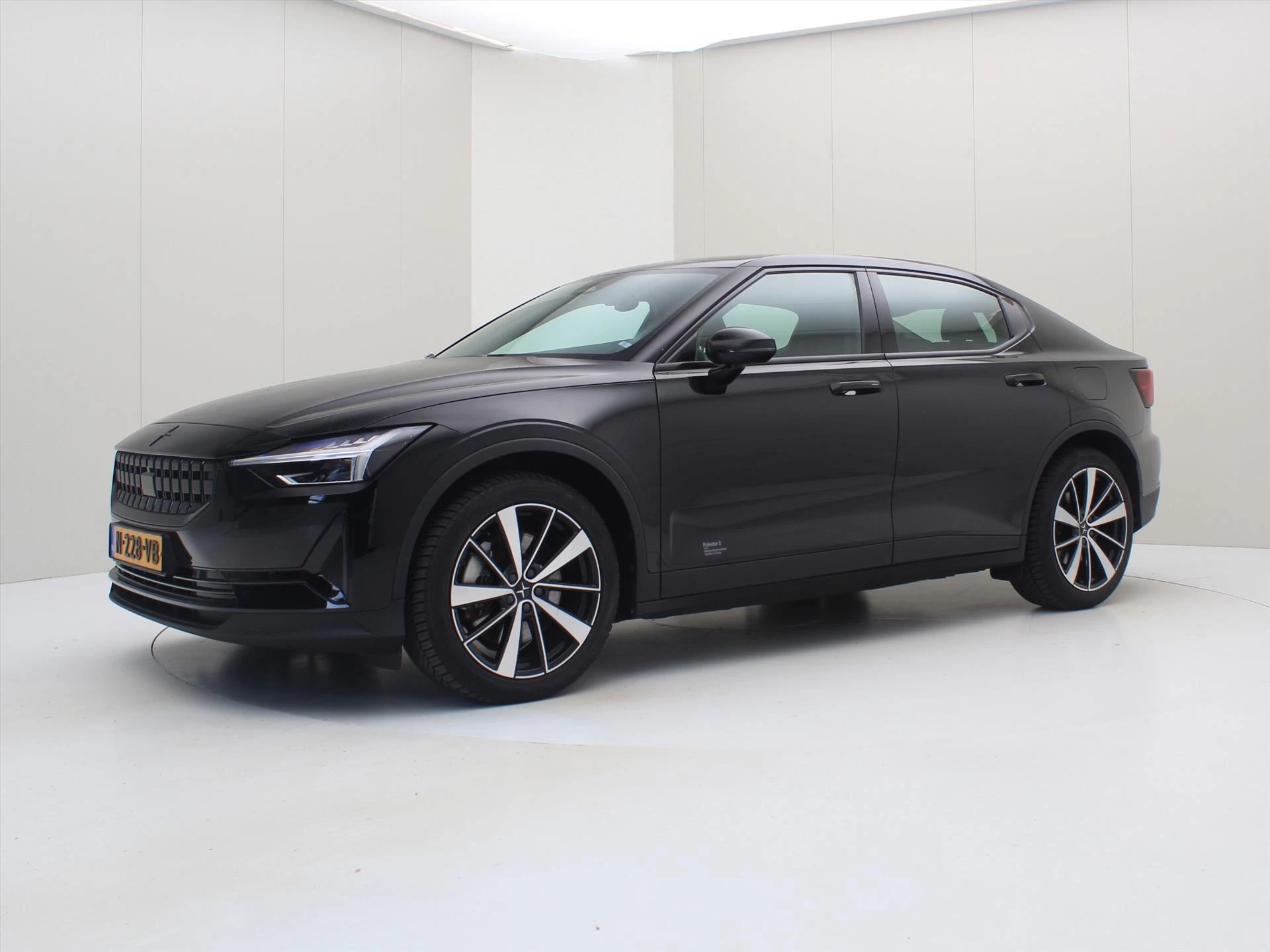 Hoofdafbeelding Polestar 2