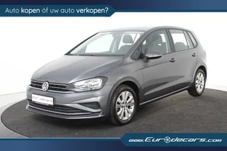 Hoofdafbeelding Volkswagen Golf Sportsvan Volkswagen Golf Sportsvan 1.0 TSI Comfortline *Navigatie*Carplay*PDC*