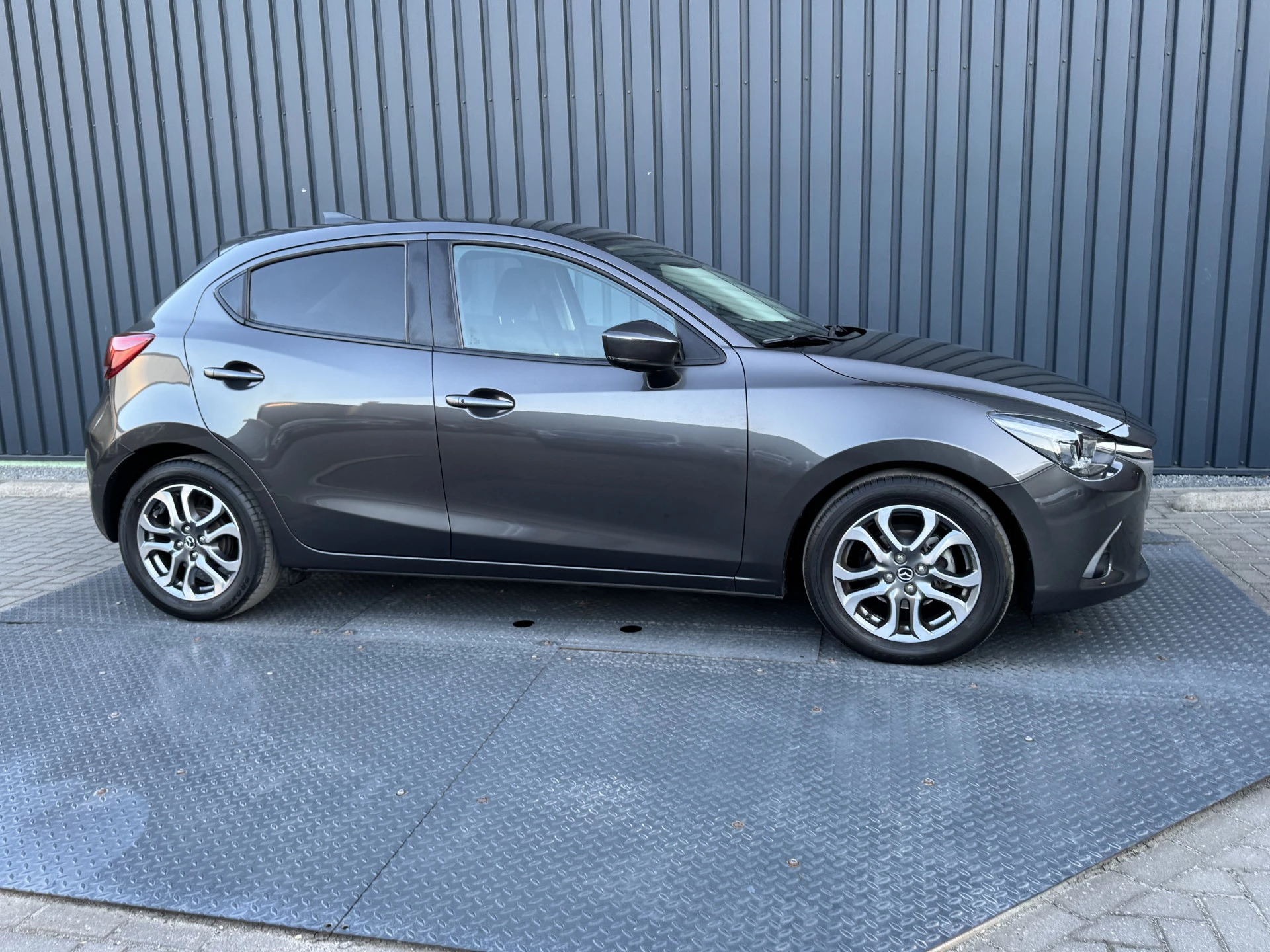 Hoofdafbeelding Mazda 2