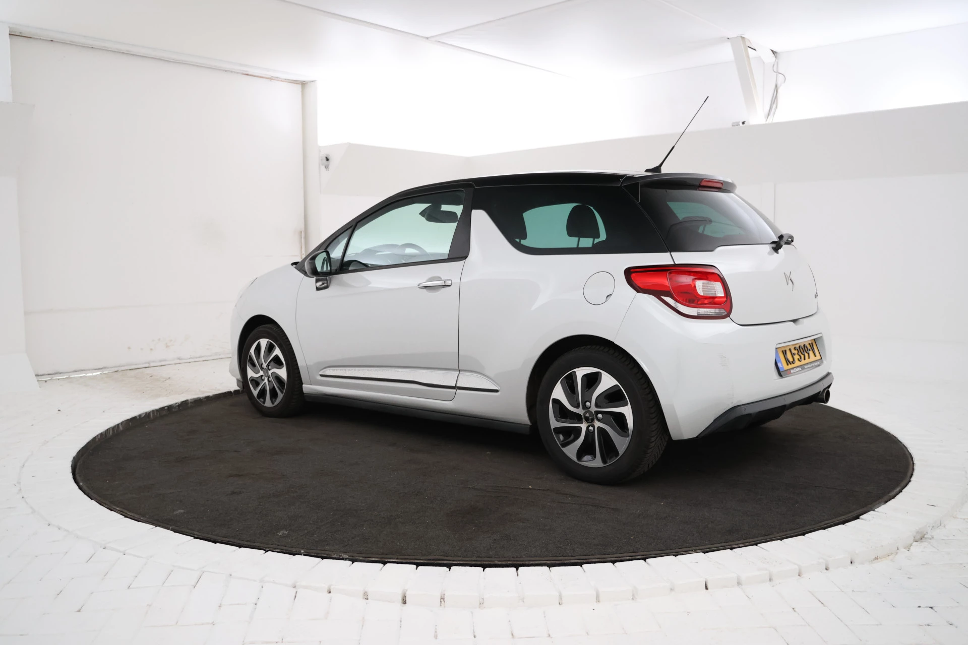 Hoofdafbeelding DS DS 3