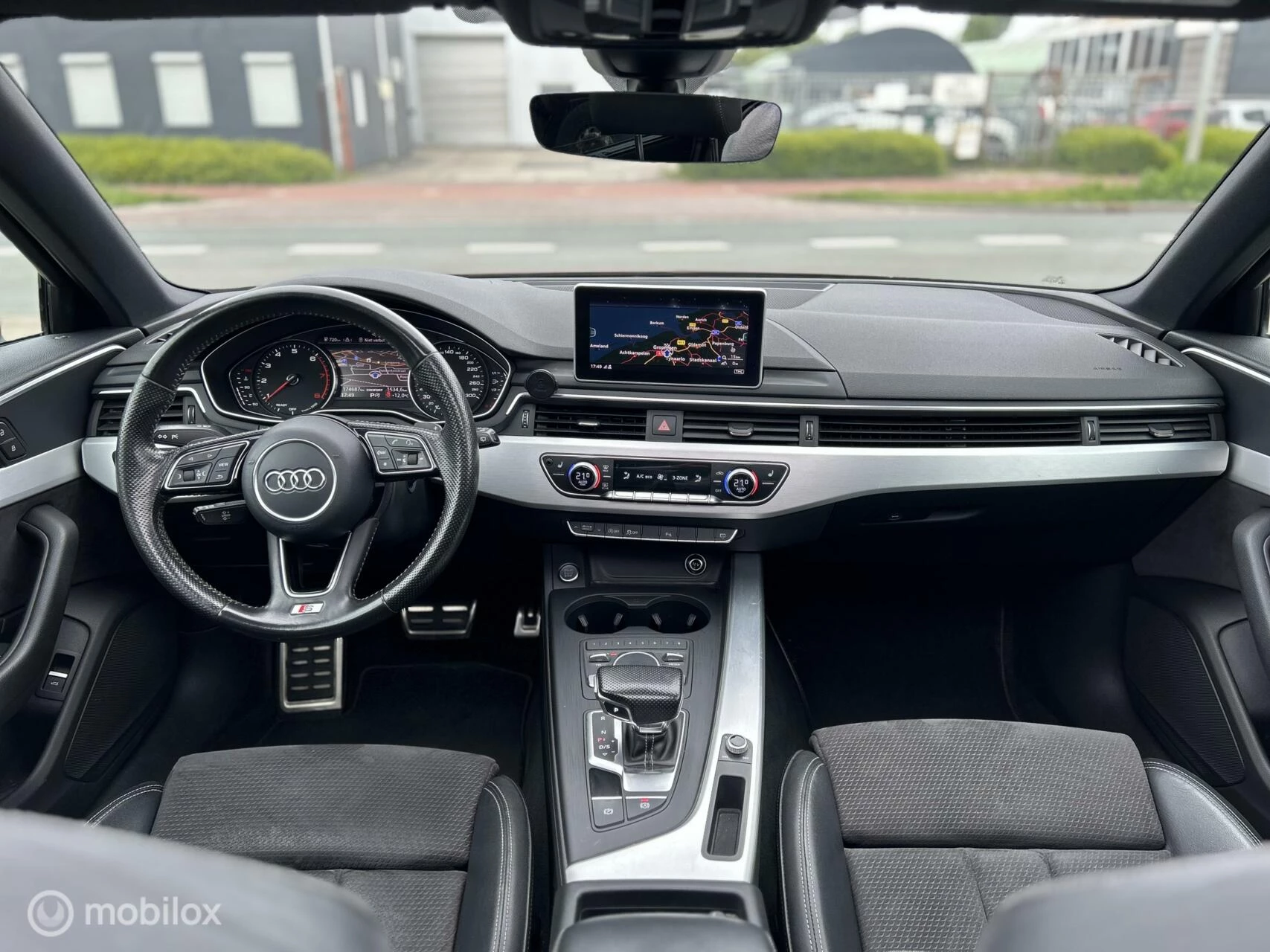 Hoofdafbeelding Audi A4