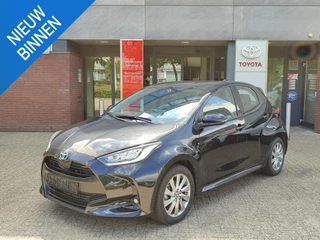 Toyota Yaris 1.5 Hybrid DYNAMIC STOEL/STUURVERW HEAD-UP 16'' LM-VELGEN CAMERA APPLE/ANDROID CLIMA BLUETOOTH AD-CRUISE