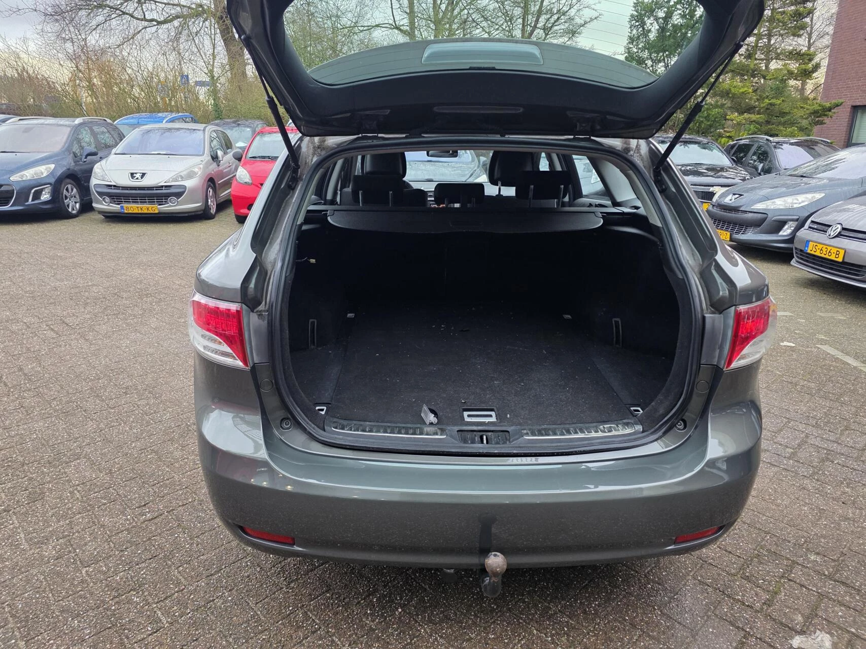 Hoofdafbeelding Toyota Avensis