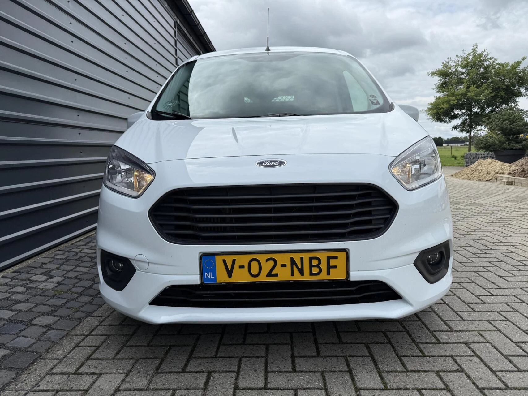 Hoofdafbeelding Ford Transit Courier