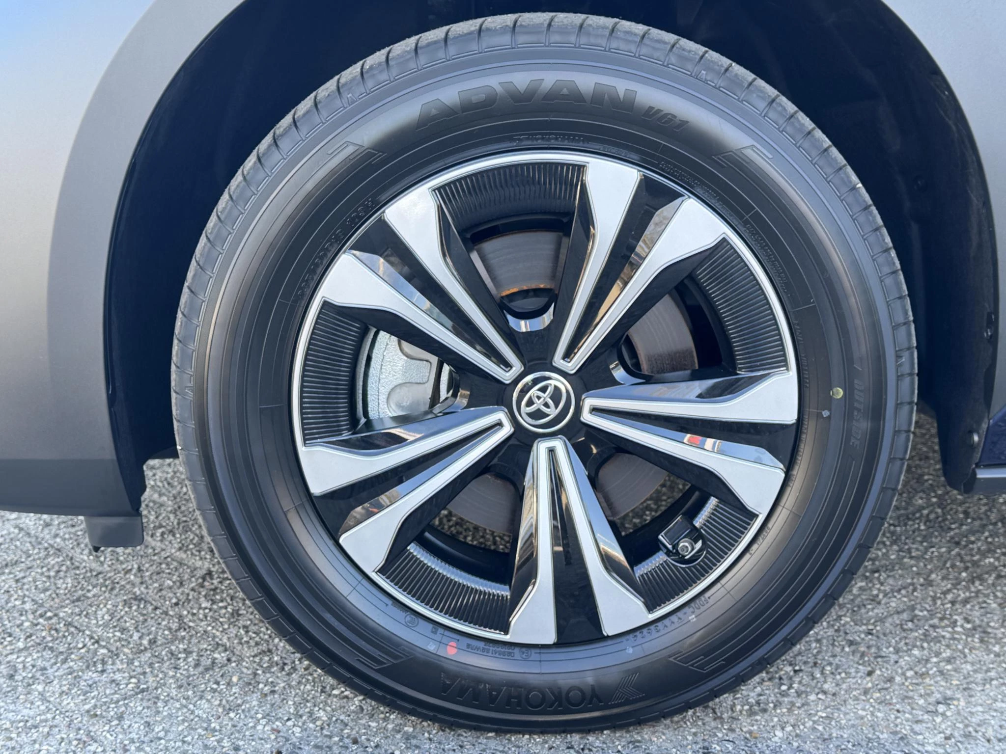 Hoofdafbeelding Toyota bZ4X