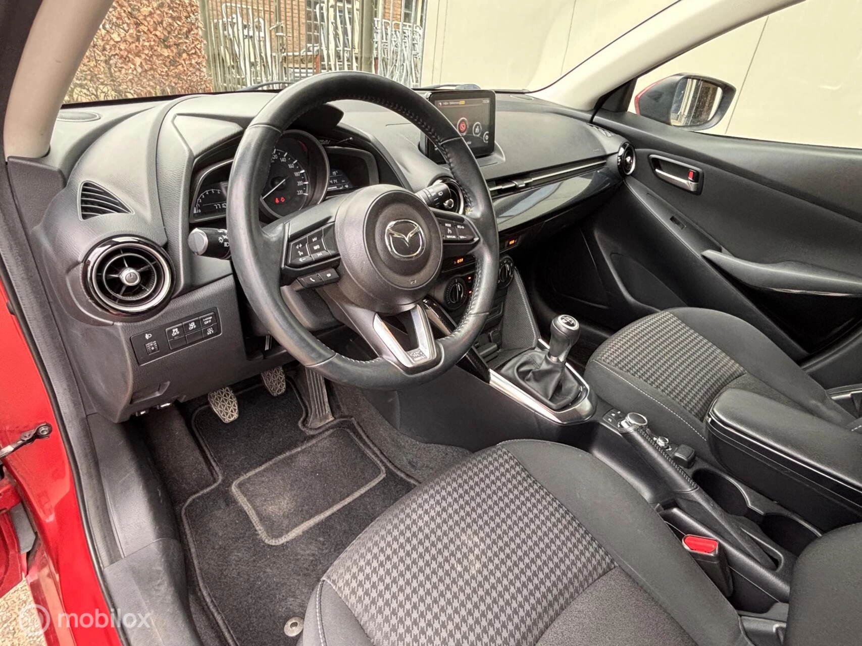 Hoofdafbeelding Mazda 2