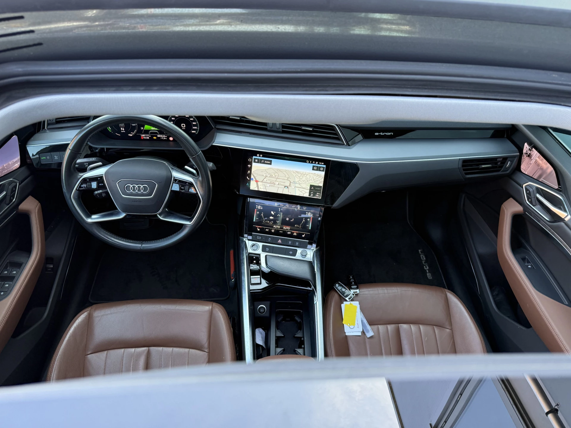 Hoofdafbeelding Audi e-tron