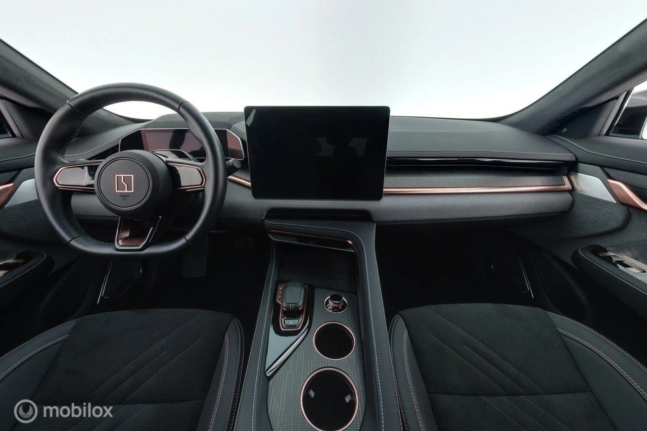 Hoofdafbeelding Zeekr 001