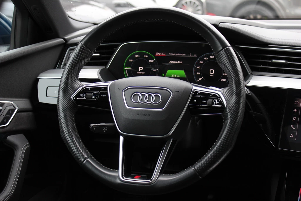 Hoofdafbeelding Audi e-tron