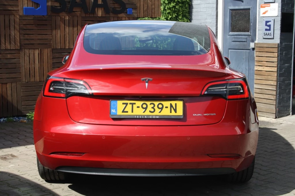 Hoofdafbeelding Tesla Model 3