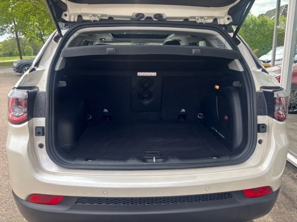 Hoofdafbeelding Jeep Compass
