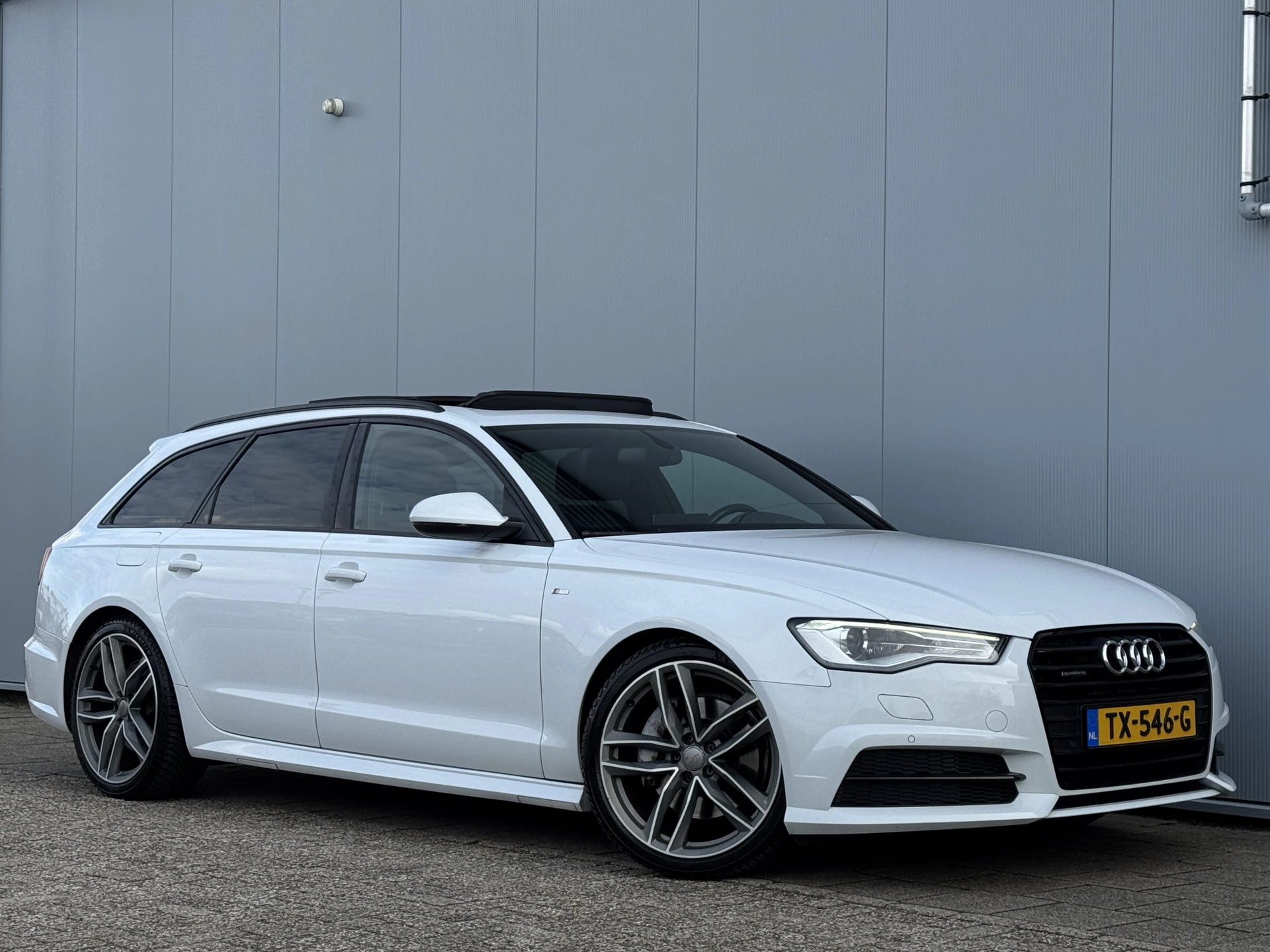 Hoofdafbeelding Audi A6