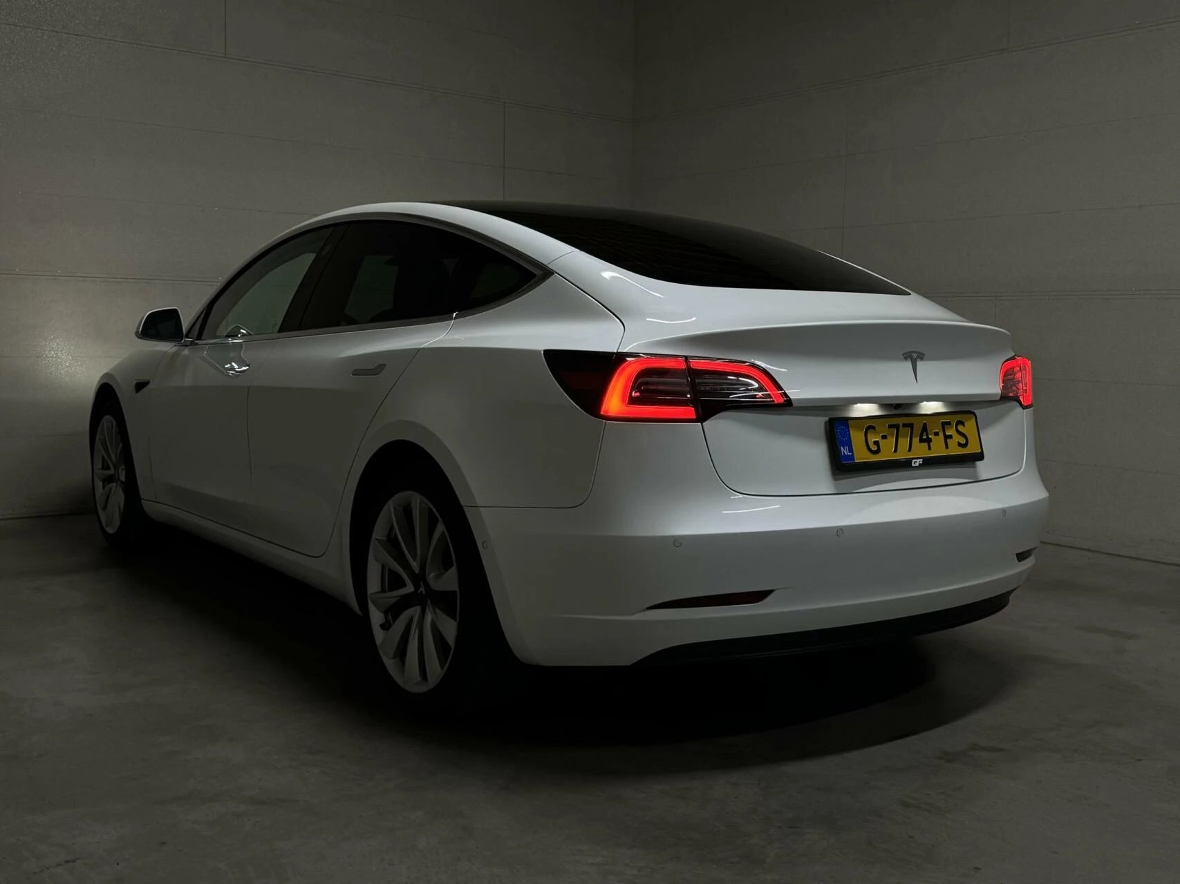 Hoofdafbeelding Tesla Model 3