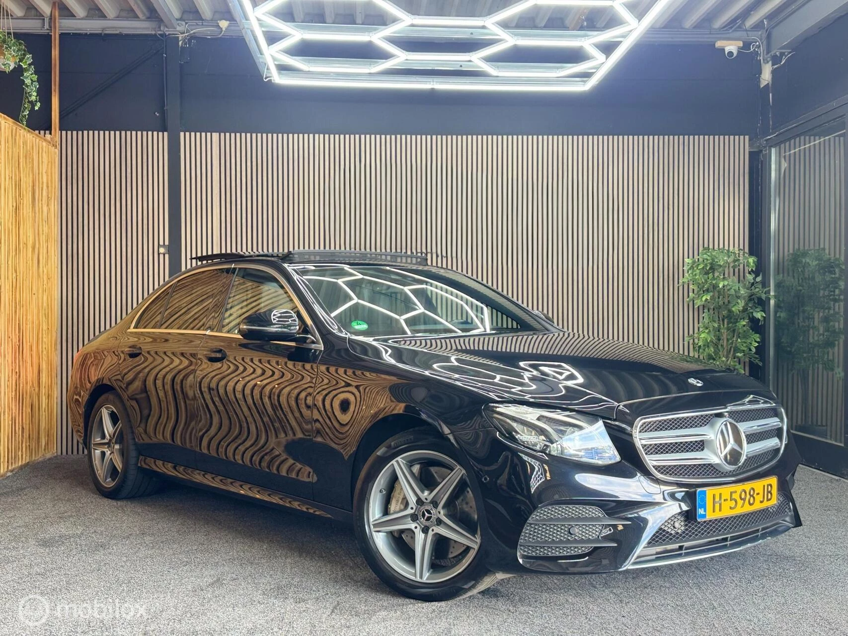 Hoofdafbeelding Mercedes-Benz E-Klasse