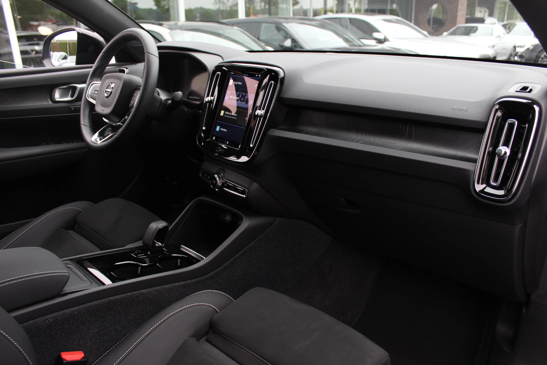 Hoofdafbeelding Volvo C40