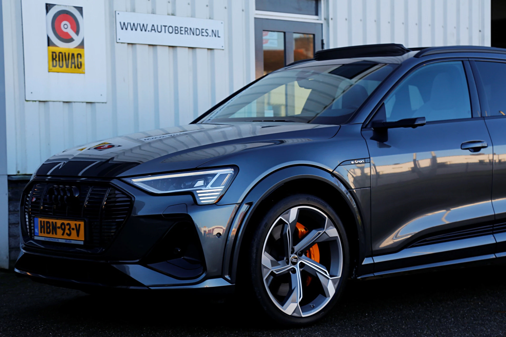 Hoofdafbeelding Audi e-tron