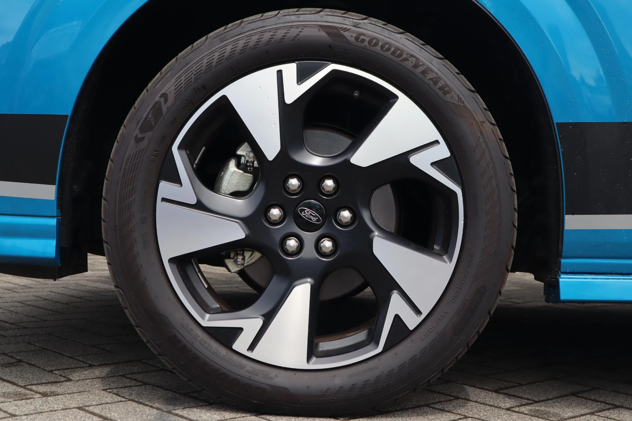 Hoofdafbeelding Ford E-Transit Custom