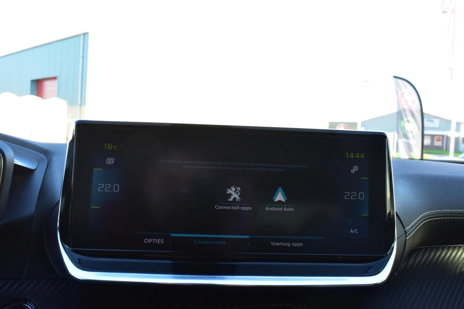 Hoofdafbeelding Peugeot e-2008