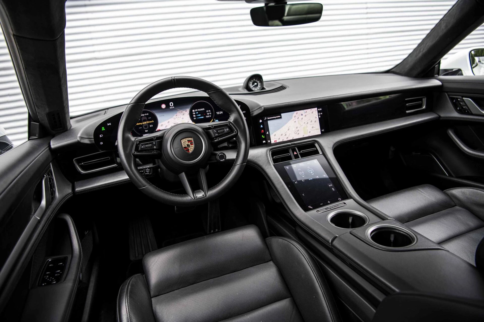 Hoofdafbeelding Porsche Taycan