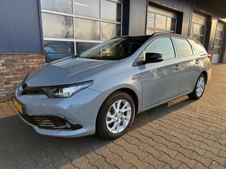 Hoofdafbeelding Toyota Auris Toyota Auris 1.8 HYBR. ENERGY + NAVI. CAMERA. ALL. IN.