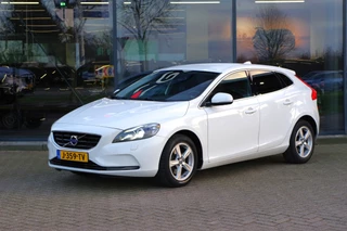 Volvo V40 1.6 T3 150 PK Momentum, Xenon, Stoelverwarming, Climate Control