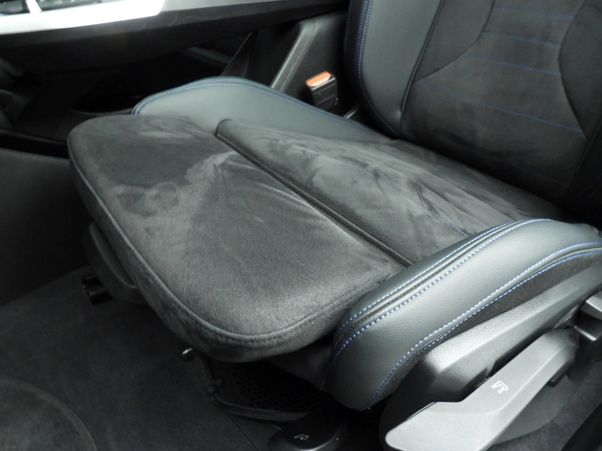 Hoofdafbeelding BMW iX2