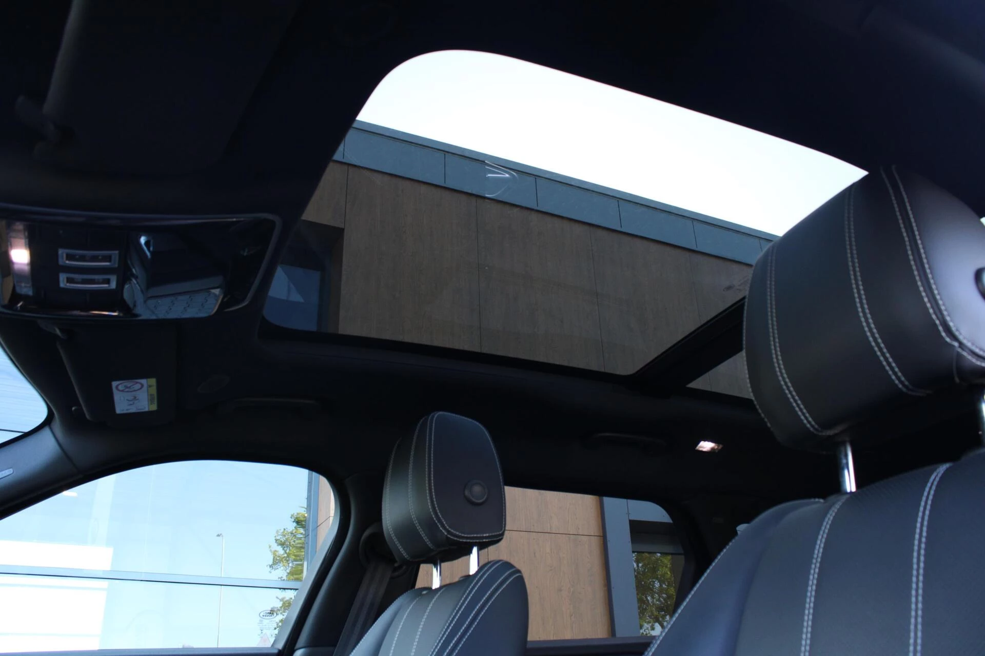 Hoofdafbeelding Land Rover Range Rover Velar