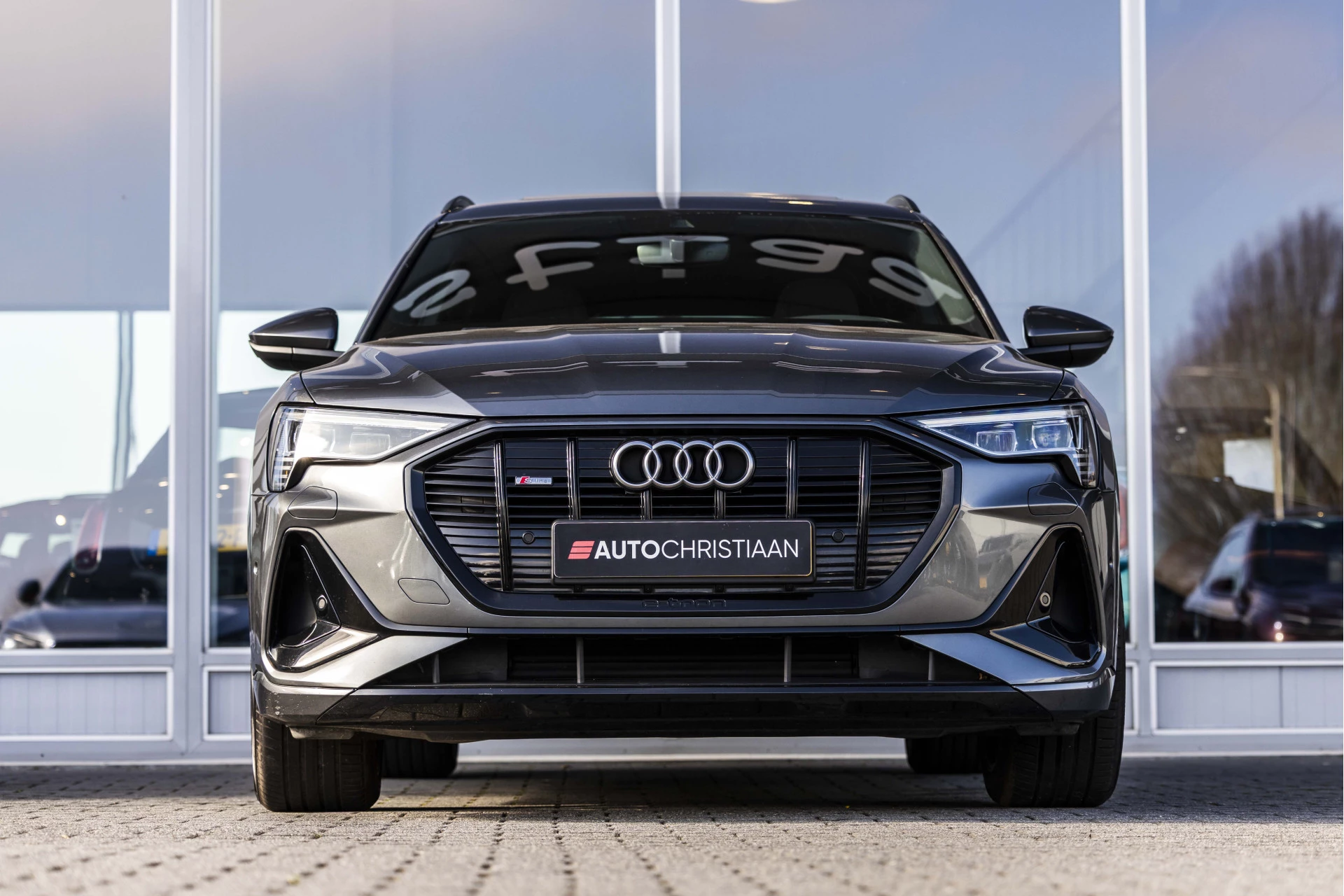 Hoofdafbeelding Audi e-tron