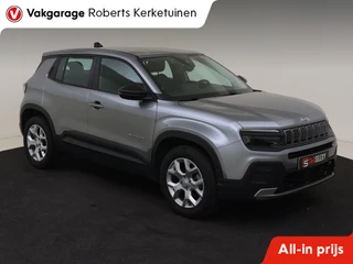 Hoofdafbeelding Jeep Avenger Jeep Avenger 1.2 Altitude: Te stoer om over het hoofd te zien