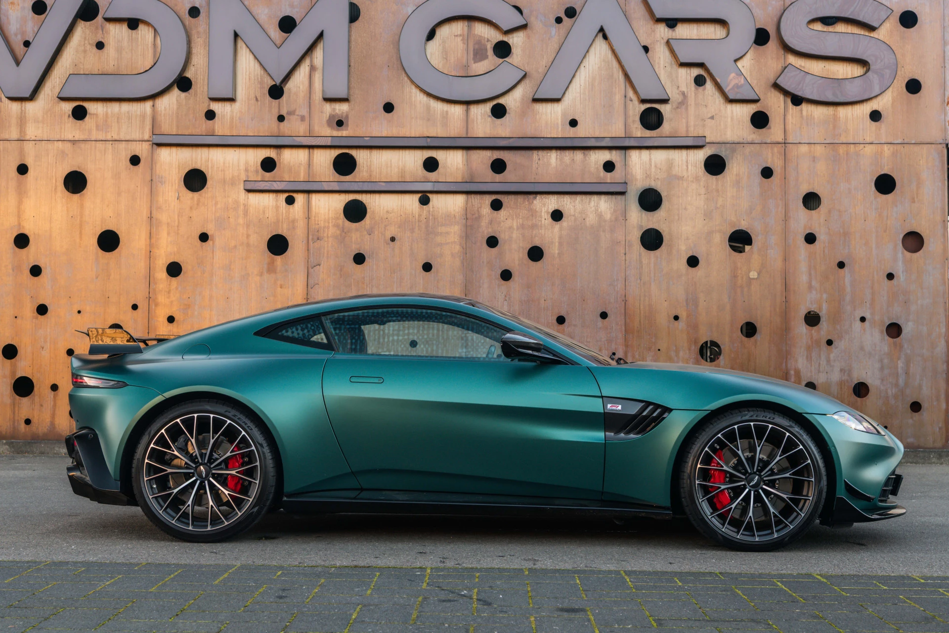 Hoofdafbeelding Aston Martin V8 Vantage