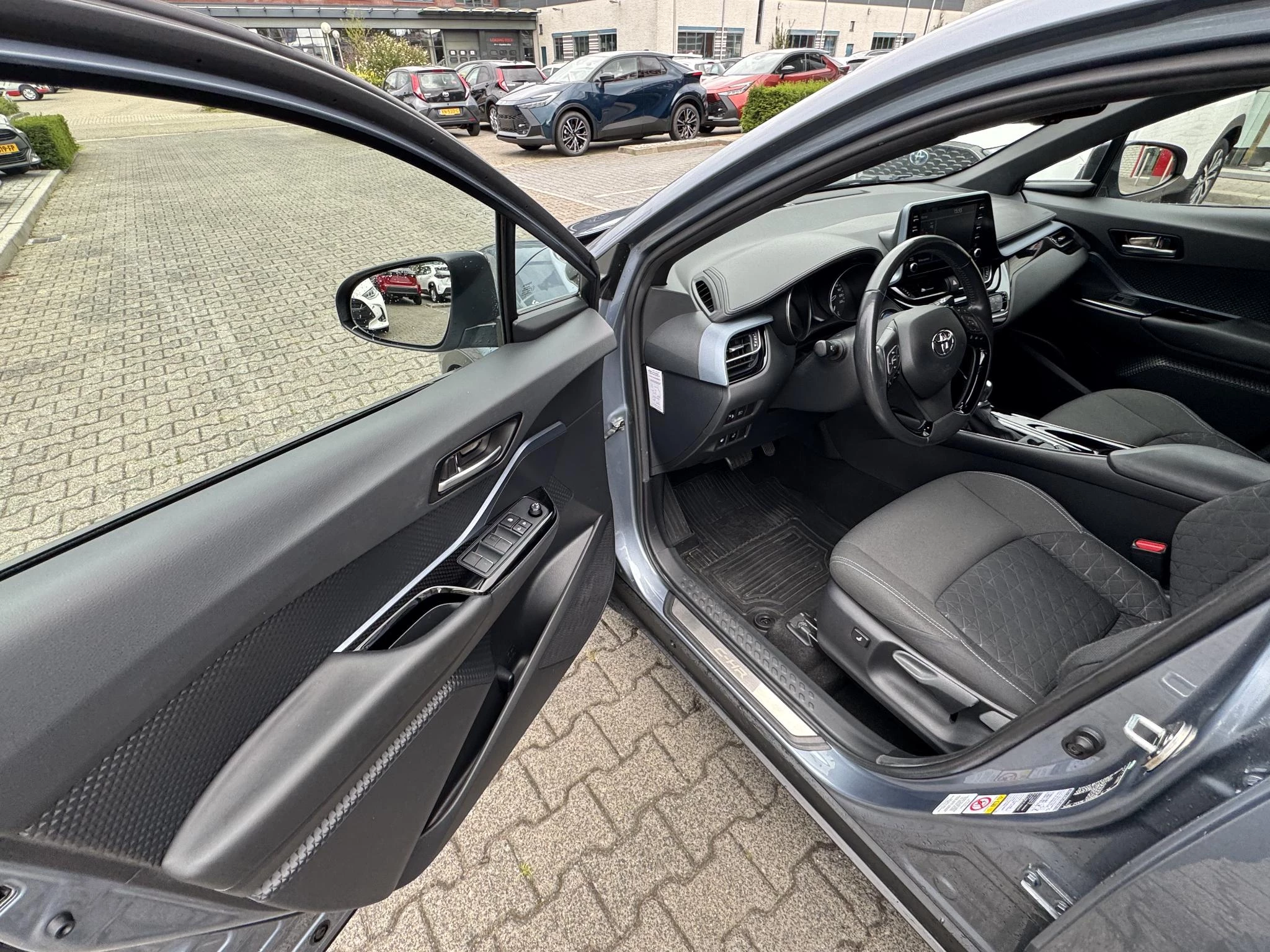 Hoofdafbeelding Toyota C-HR