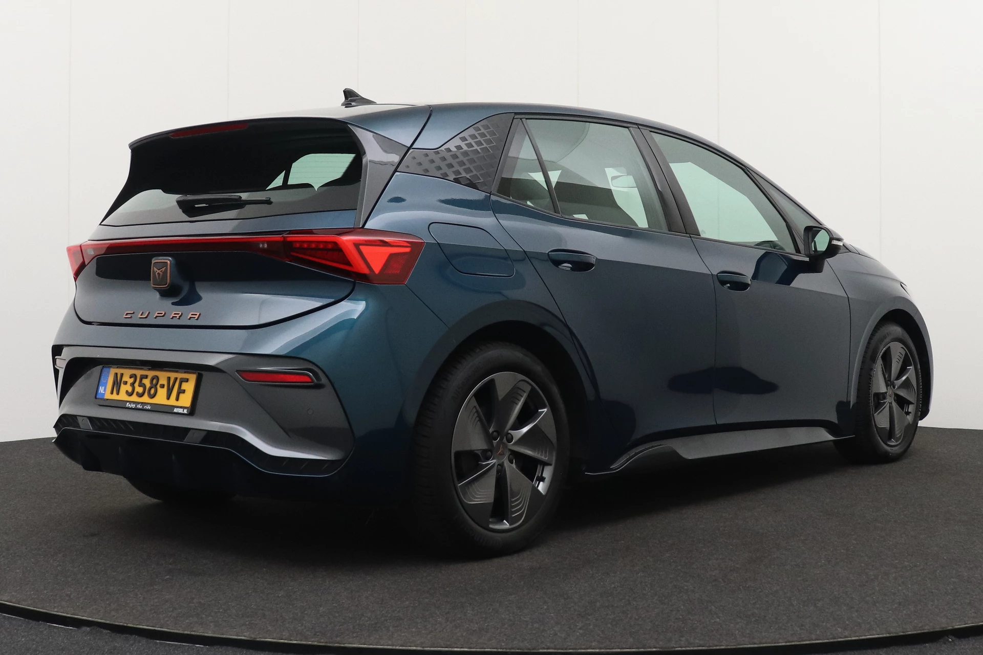 Hoofdafbeelding CUPRA Born