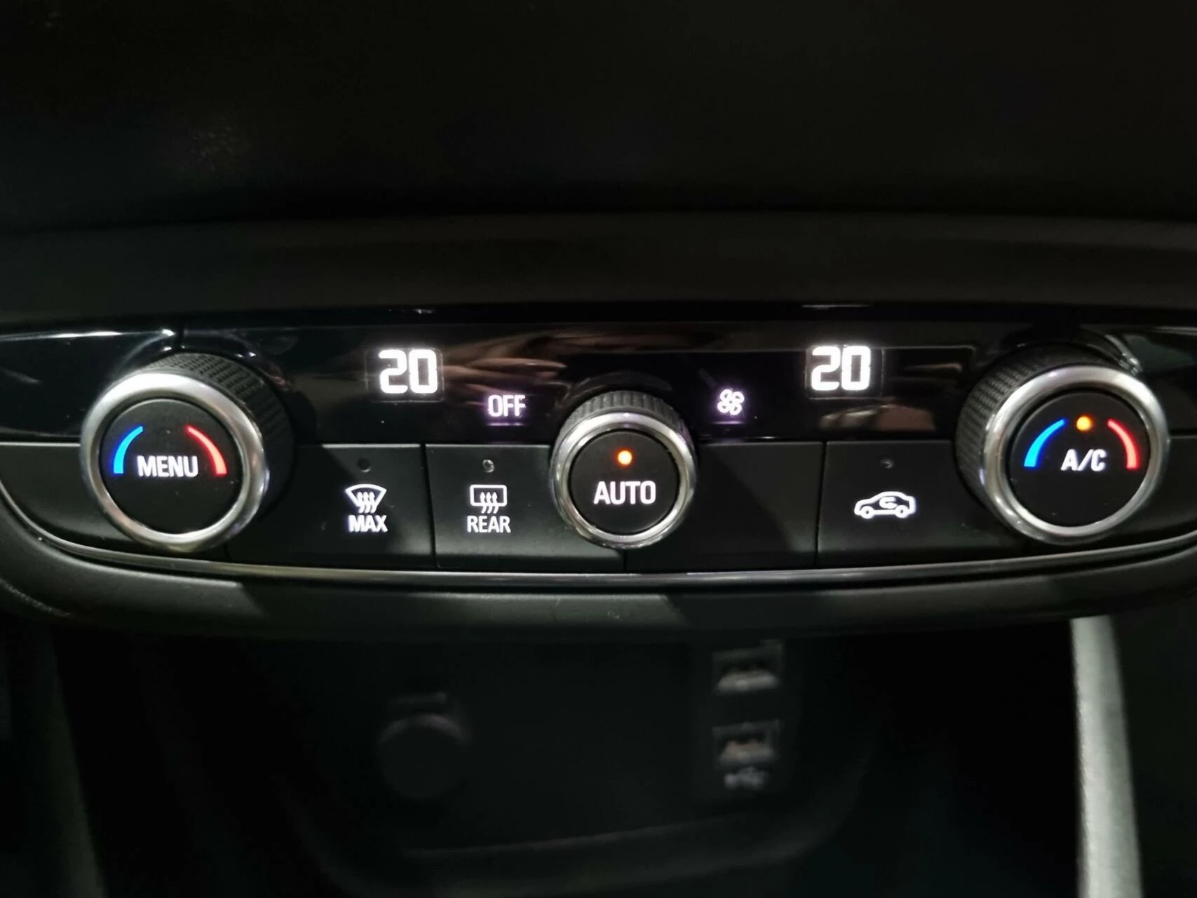 Hoofdafbeelding Opel Crossland X