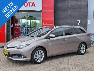 Hoofdafbeelding Toyota Auris Toyota Auris Touring Sports 1.8 Hybrid Lease Pro PANORAMADAK APPLE CARPLAY /ANDROID AUTO AIRCO