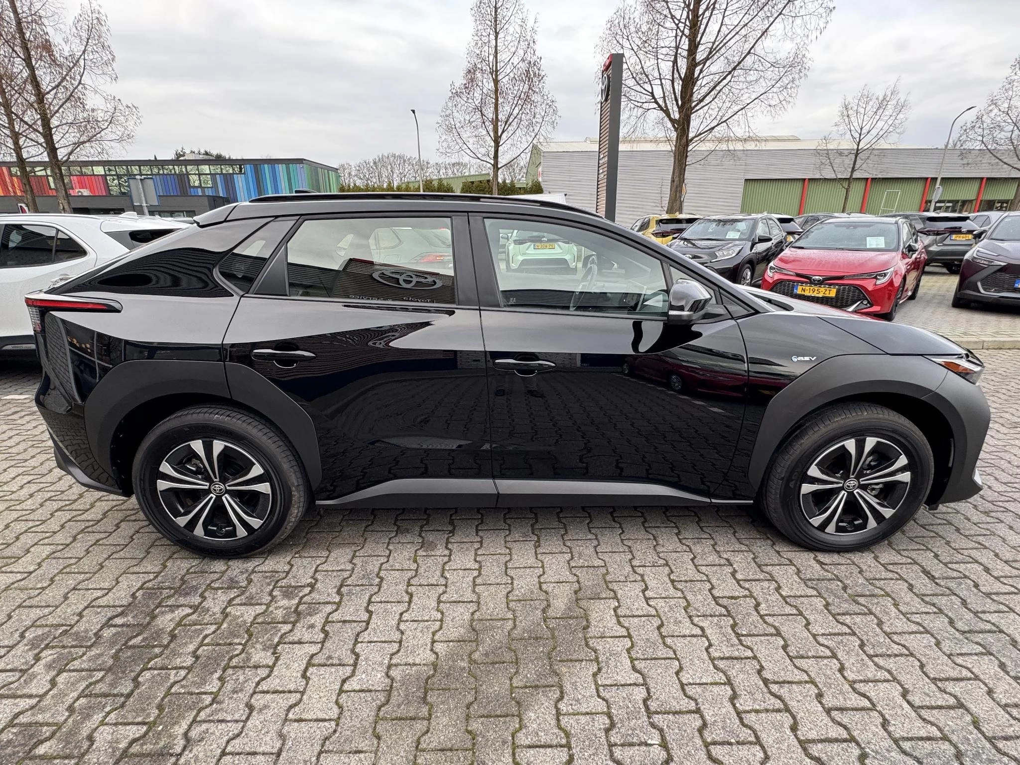 Hoofdafbeelding Toyota bZ4X