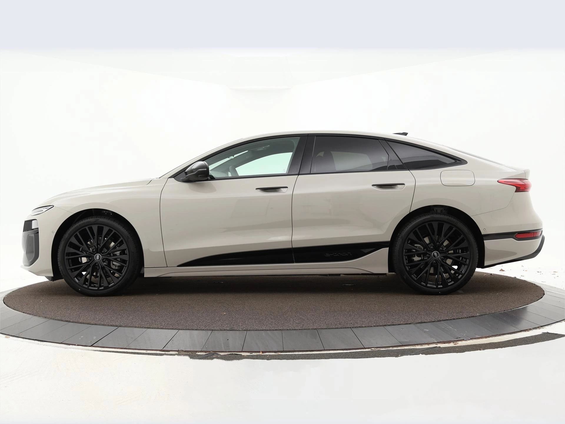 Hoofdafbeelding Audi A6 Sportback e-tron