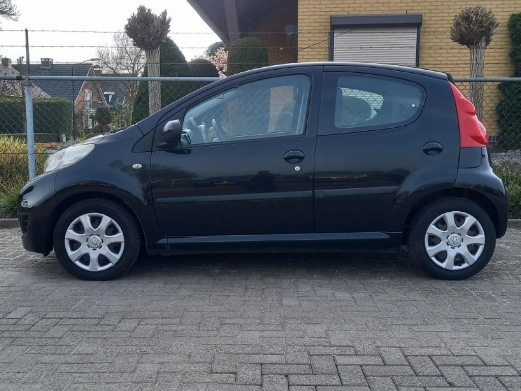 Hoofdafbeelding Peugeot 107