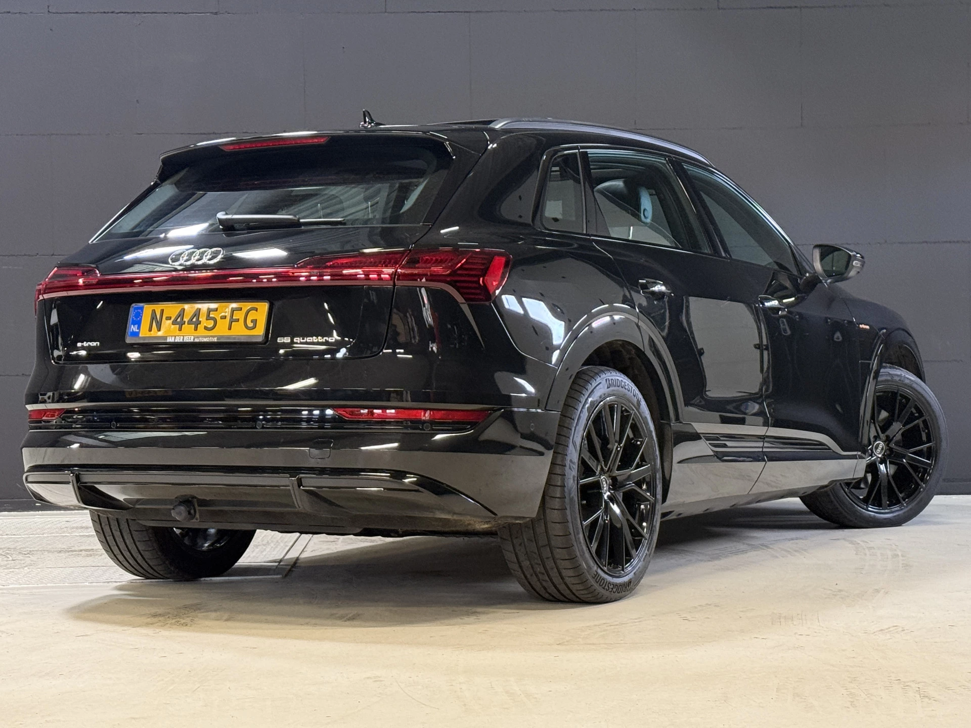 Hoofdafbeelding Audi e-tron