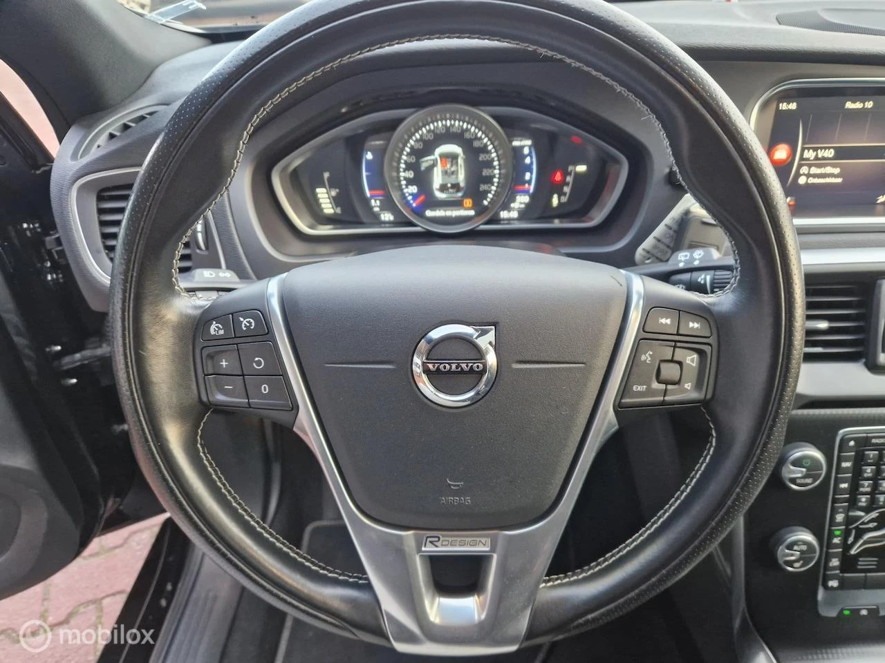 Hoofdafbeelding Volvo V40