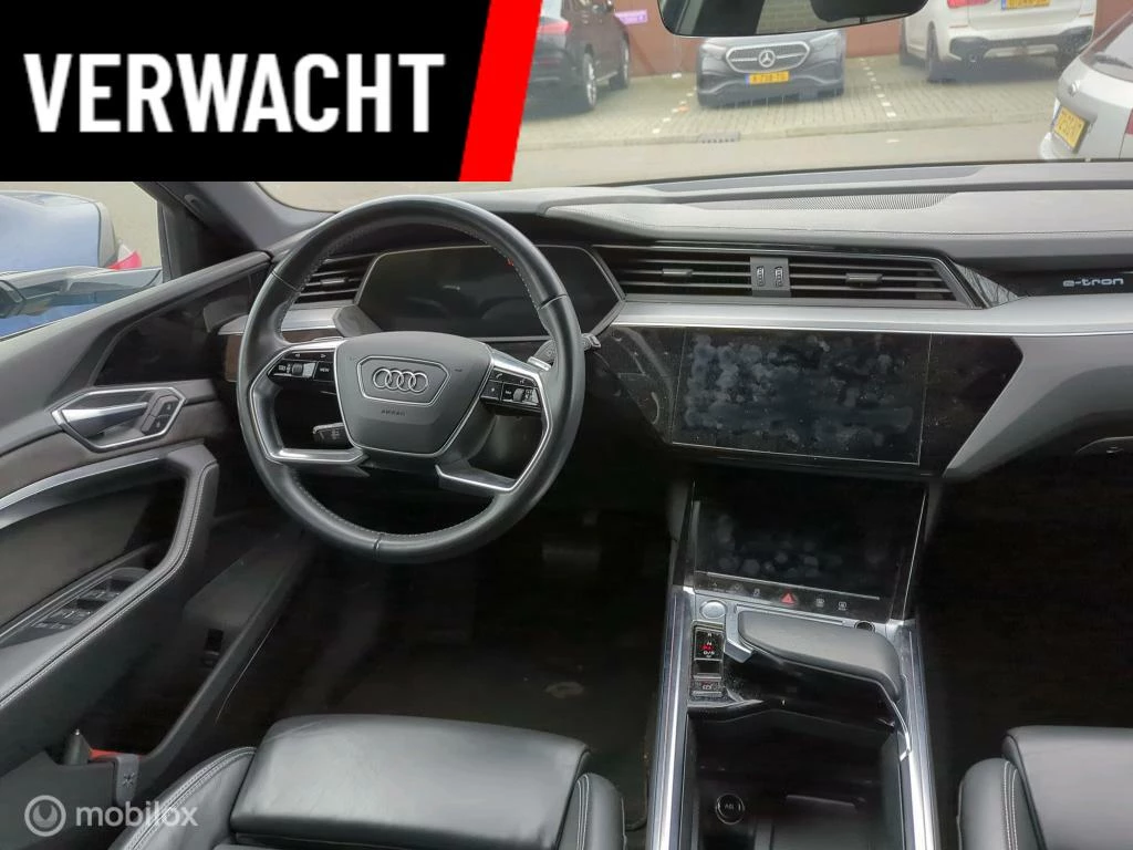 Hoofdafbeelding Audi e-tron