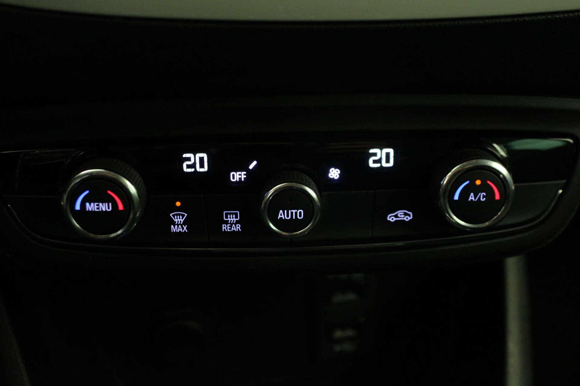 Hoofdafbeelding Opel Crossland X