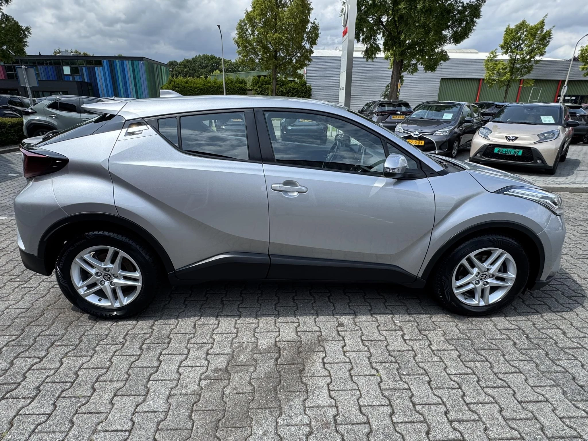 Hoofdafbeelding Toyota C-HR