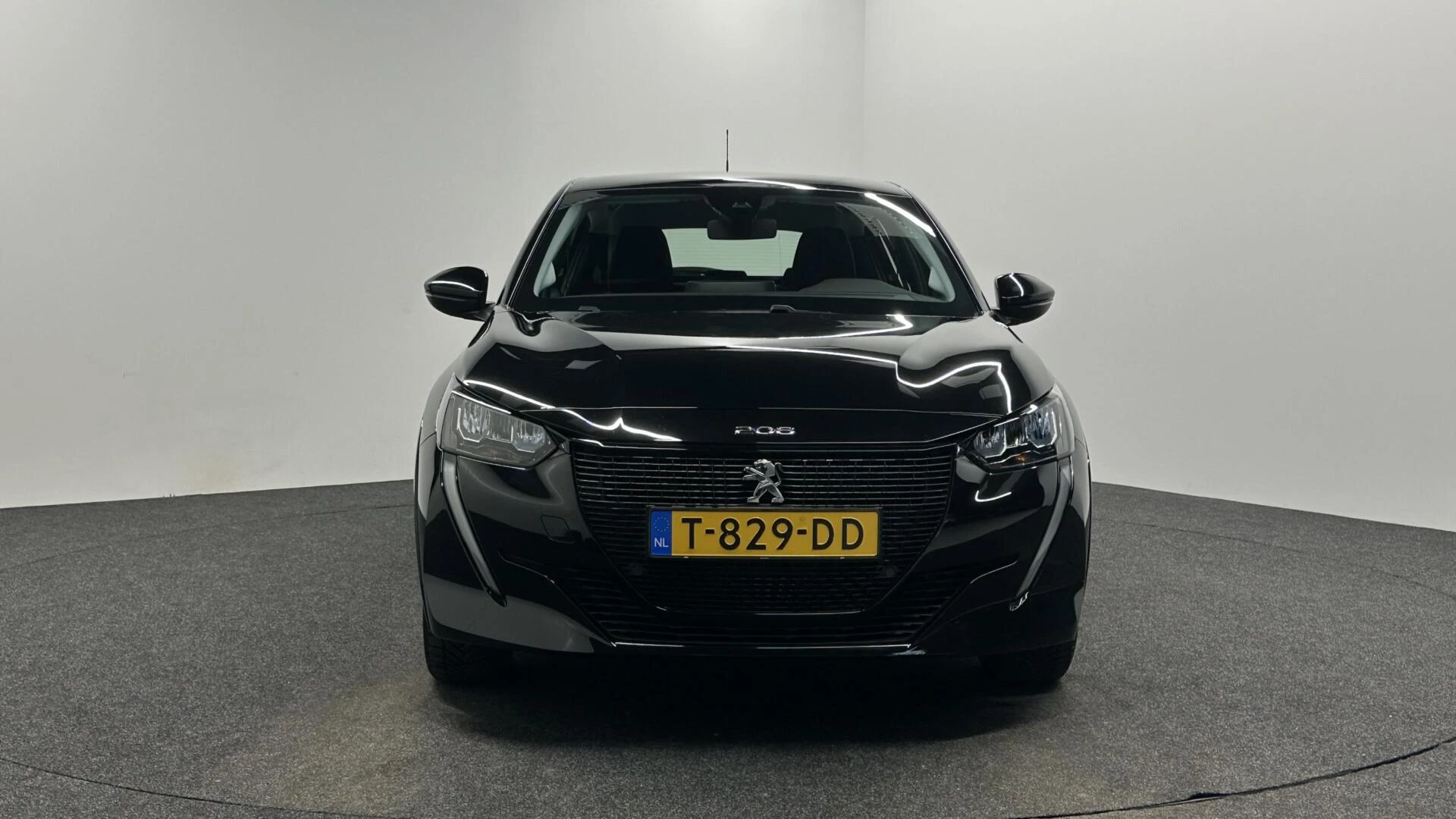 Hoofdafbeelding Peugeot e-208