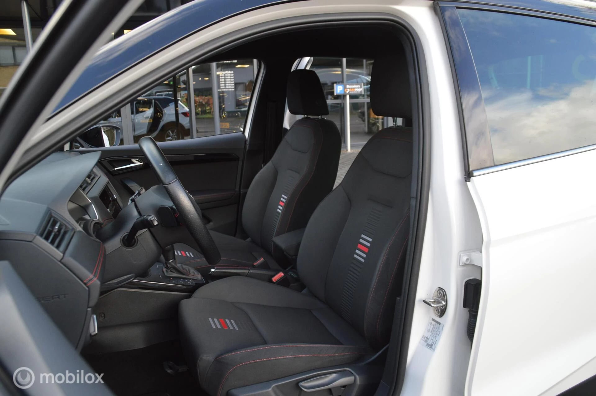 Hoofdafbeelding SEAT Arona