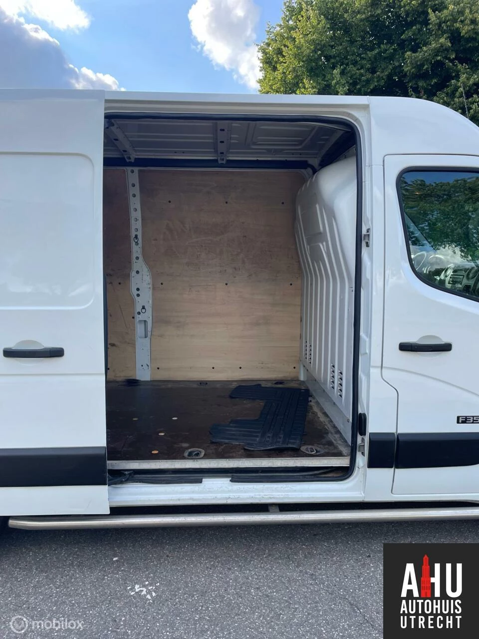 Hoofdafbeelding Nissan NV400